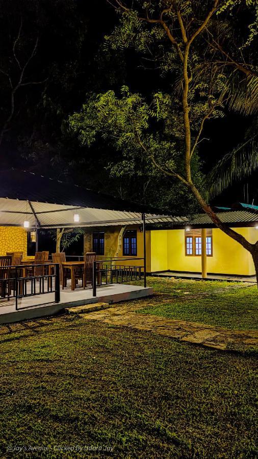 Jay'S Avenue Hotel Udawalawe Exterior foto
