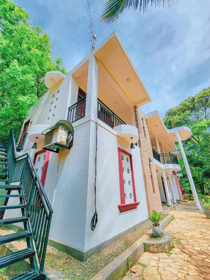 Jay'S Avenue Hotel Udawalawe Exterior foto